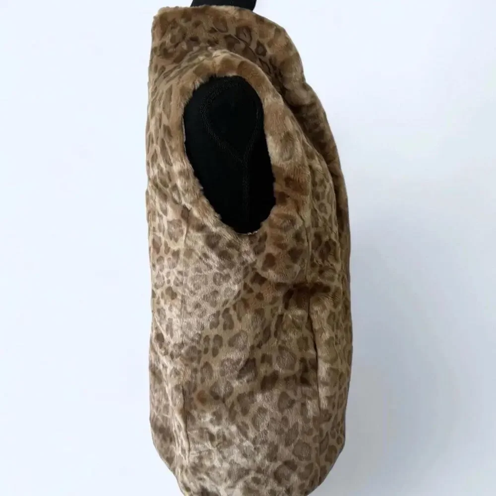 Fabulous Furs - Faux Fur Vest - Picture 4 of 9